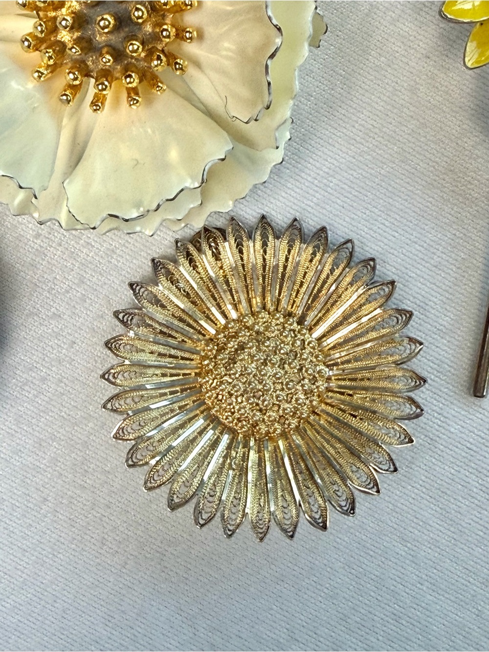 Vintage & Modern 6-Brooch Bundle: Flowers, Giovanni, Sterling/gold filled, GUC - Picture 5 of 13